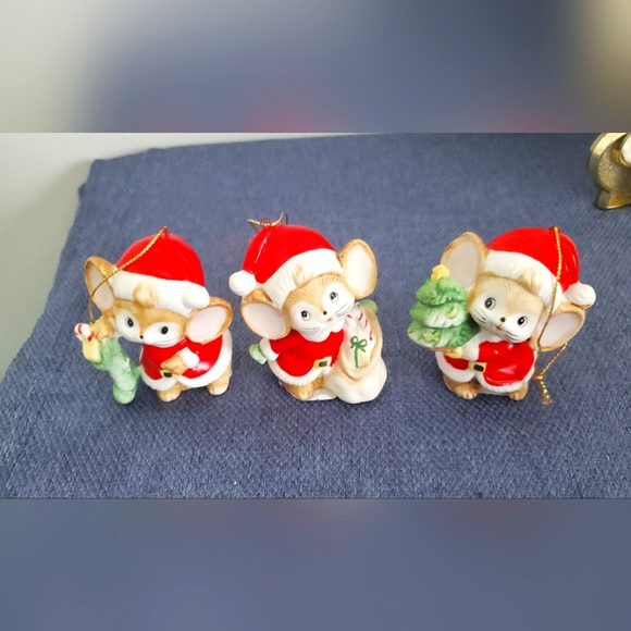 Vintage set of 3 mice christmas ornaments with gifts. - Picture 1 of 3